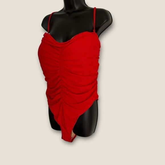 Plus size Red bathing suit size 24, NWT - Picture 2 of 6